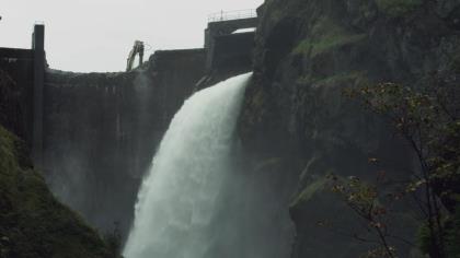 Patagonia Advocates for Dam Removal 